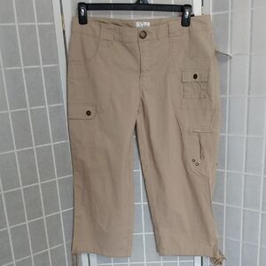 Fashionbug Capri Cargo Pants Khaki Women's Size 12 Cropped Casual Outdoor